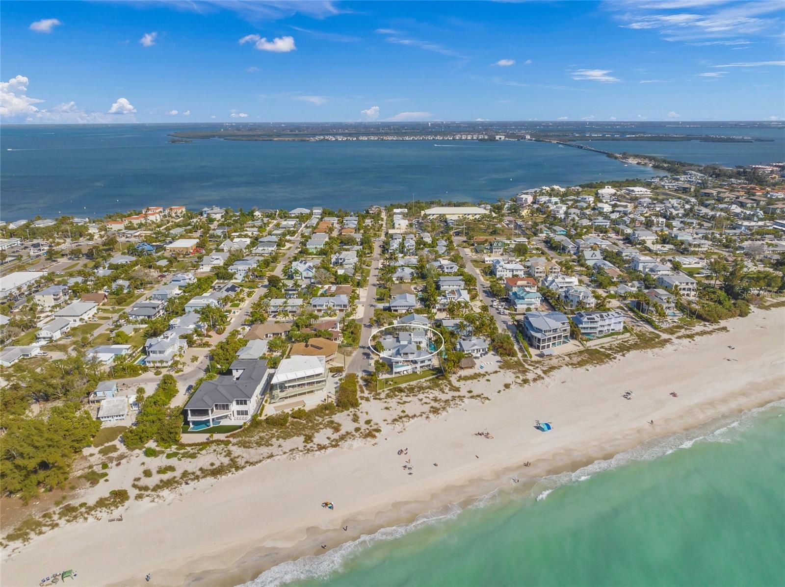 105 49TH ST, HOLMES BEACH, FL — photo 2