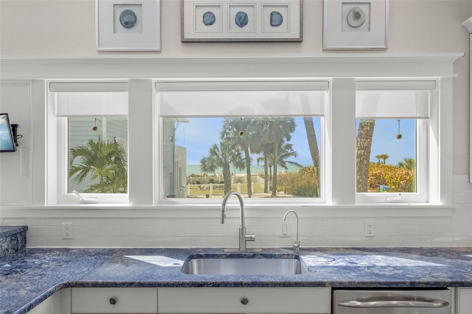 105 49TH ST, HOLMES BEACH, FL — photo 23
