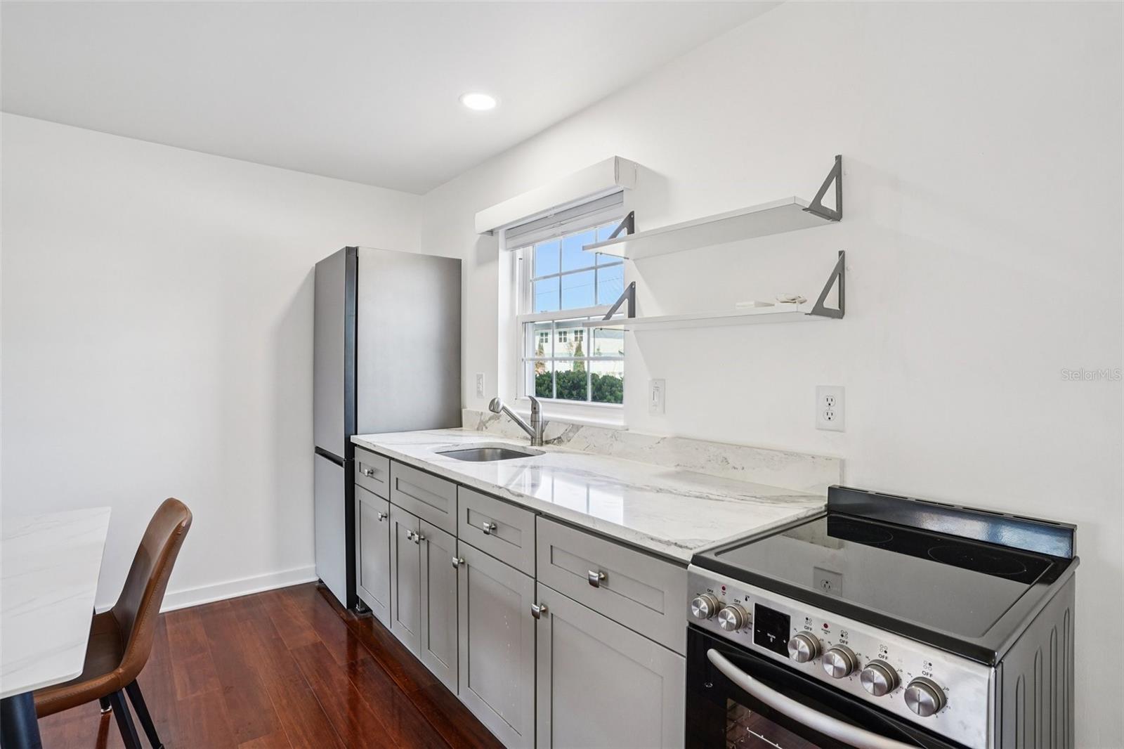 1100 E CAROLINE ST #106, TAVARES, FL — photo 19