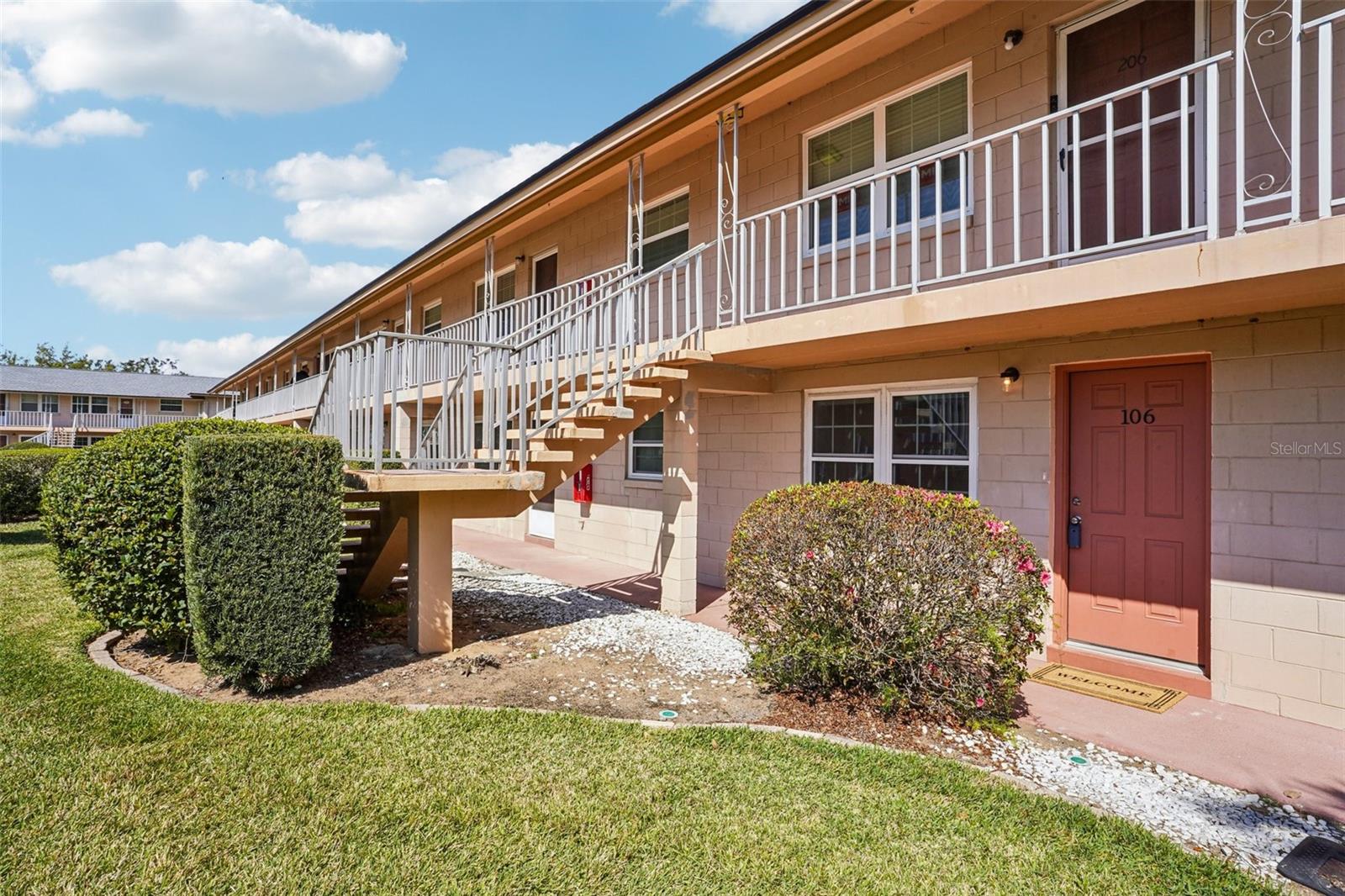1100 E CAROLINE ST #106, TAVARES, FL — photo 95