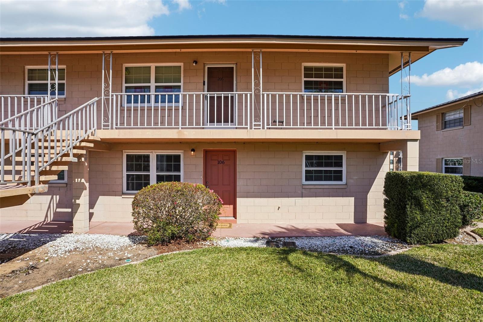 1100 E CAROLINE ST #106, TAVARES, FL — photo 135