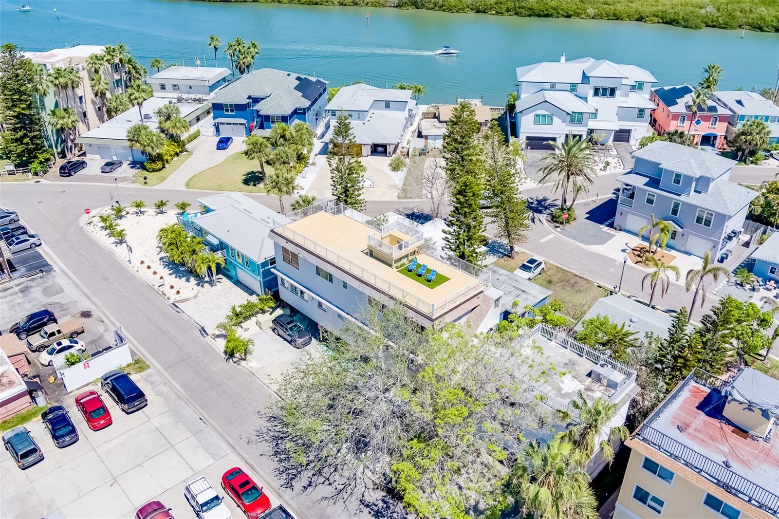 18111 1ST ST E, REDINGTON SHORES, FL — photo 45