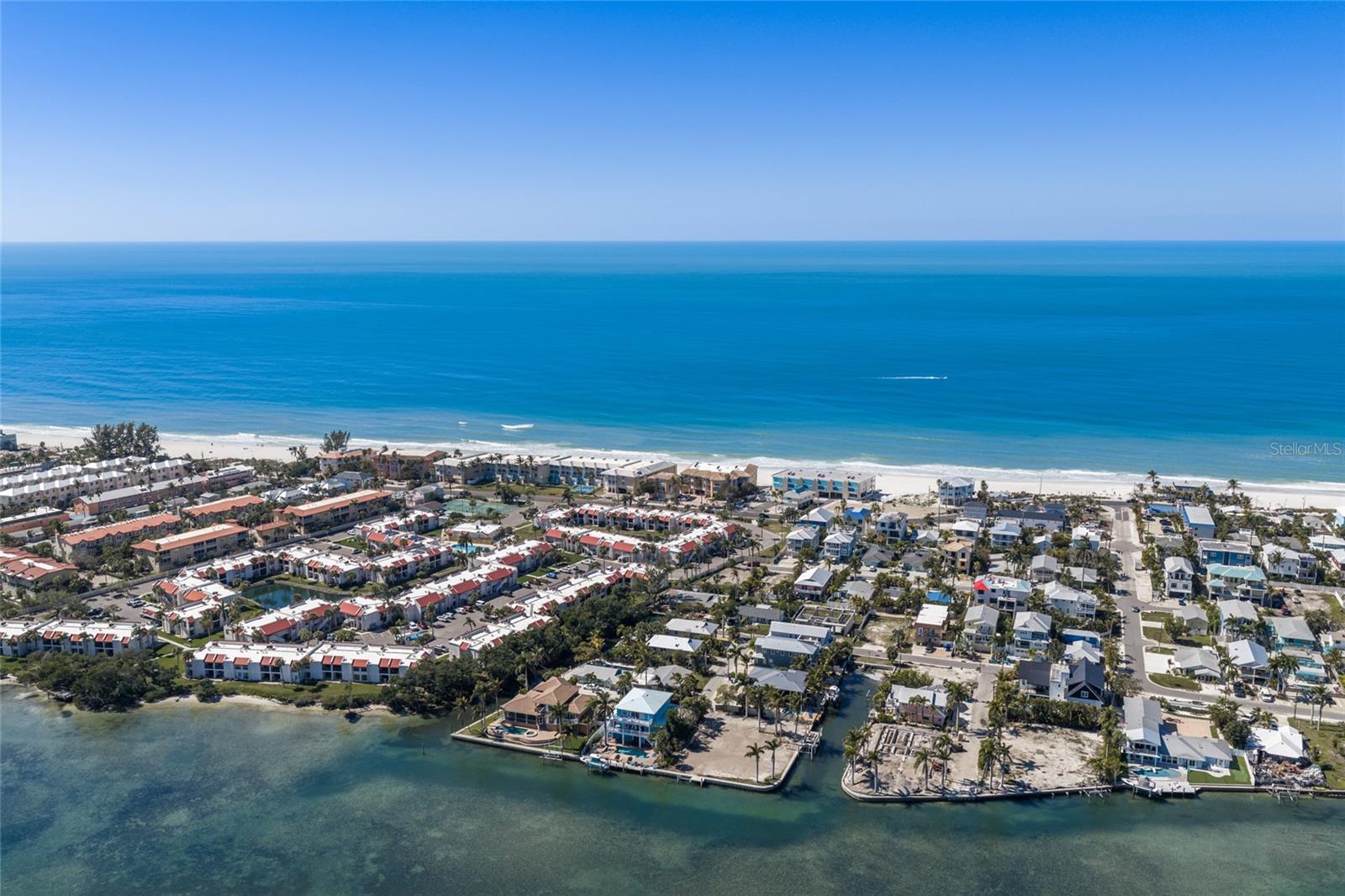 407 20TH PL, BRADENTON BEACH, FL — photo 18