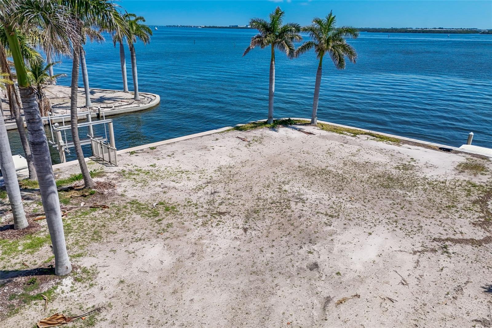 407 20TH PL, BRADENTON BEACH, FL — photo 2