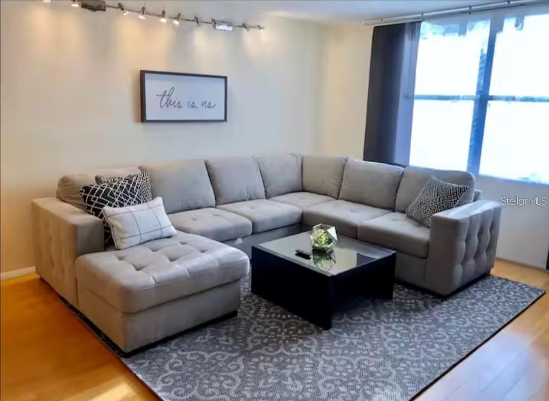 701 S MADISON AVE #422, CLEARWATER, FL — photo 2