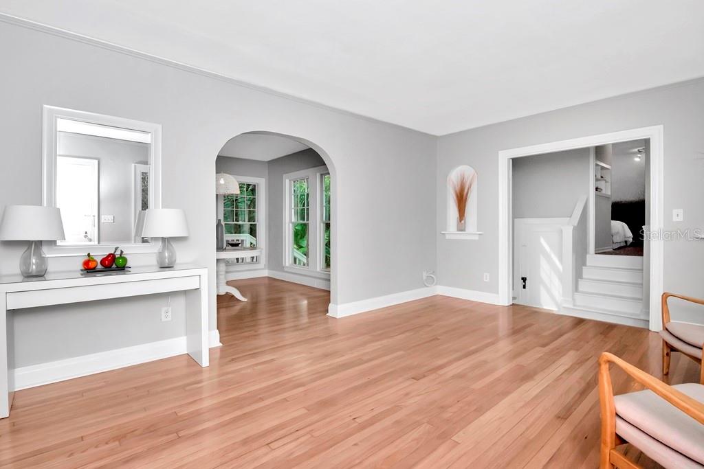 1003 E CLIFTON ST, TAMPA, FL — photo 4