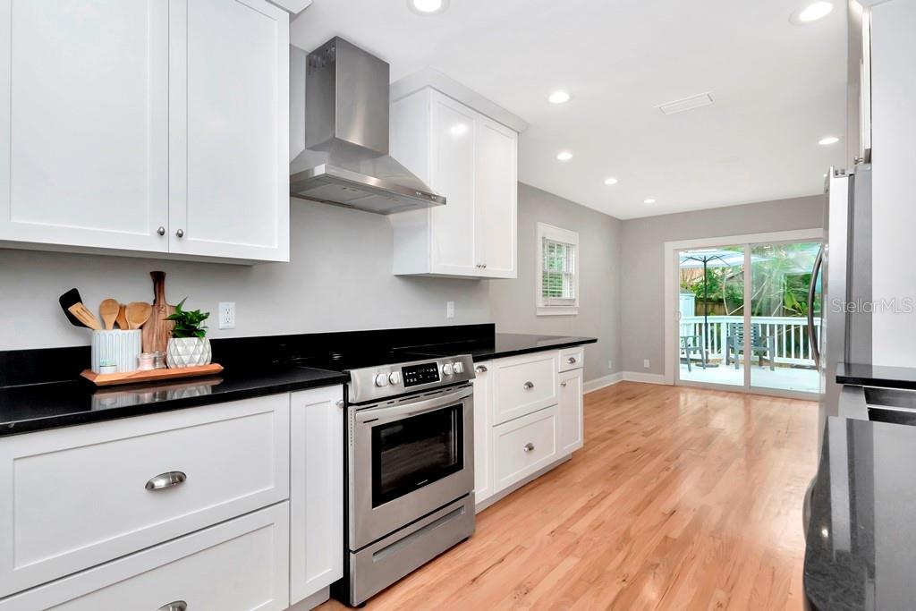 1003 E CLIFTON ST, TAMPA, FL — photo 10