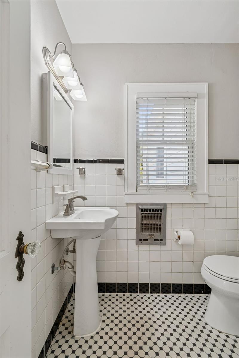 1003 E CLIFTON ST, TAMPA, FL — photo 19
