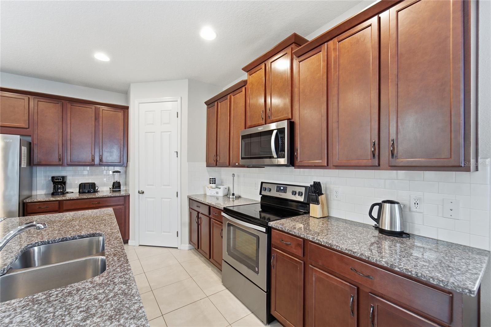 9013 EGRET MILLS TER, KISSIMMEE, FL — photo 11