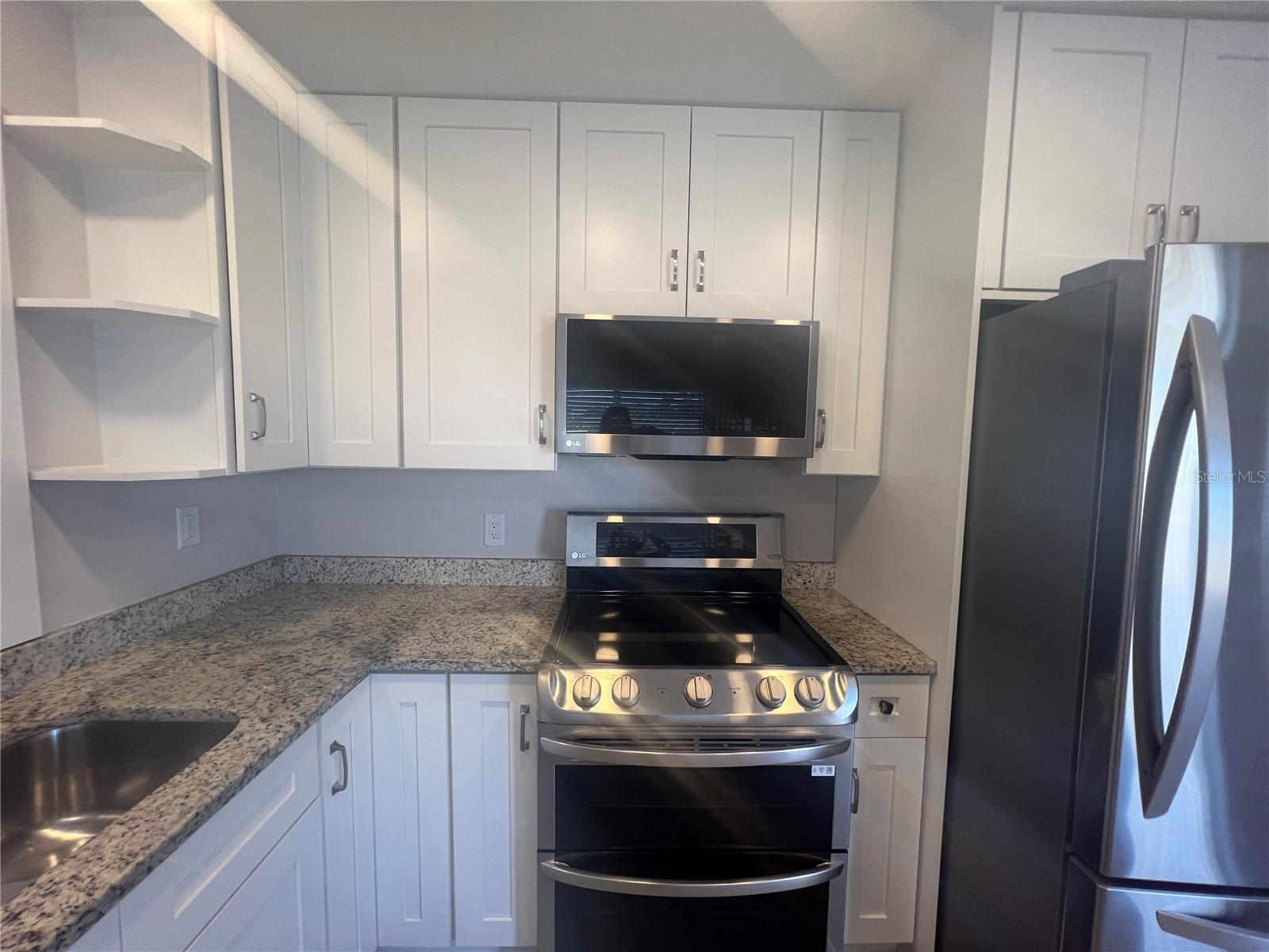 322 LASAYETTE DR NE, PORT CHARLOTTE, FL — photo 10