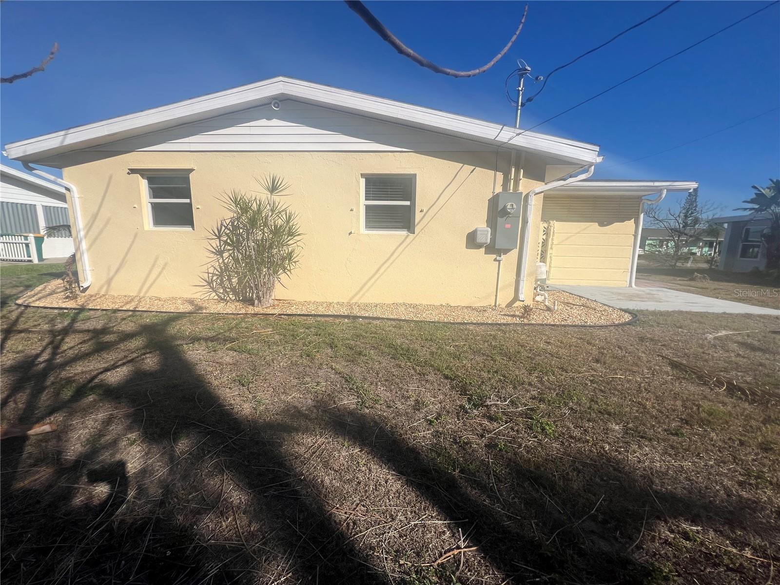 322 LASAYETTE DR NE, PORT CHARLOTTE, FL — photo 27