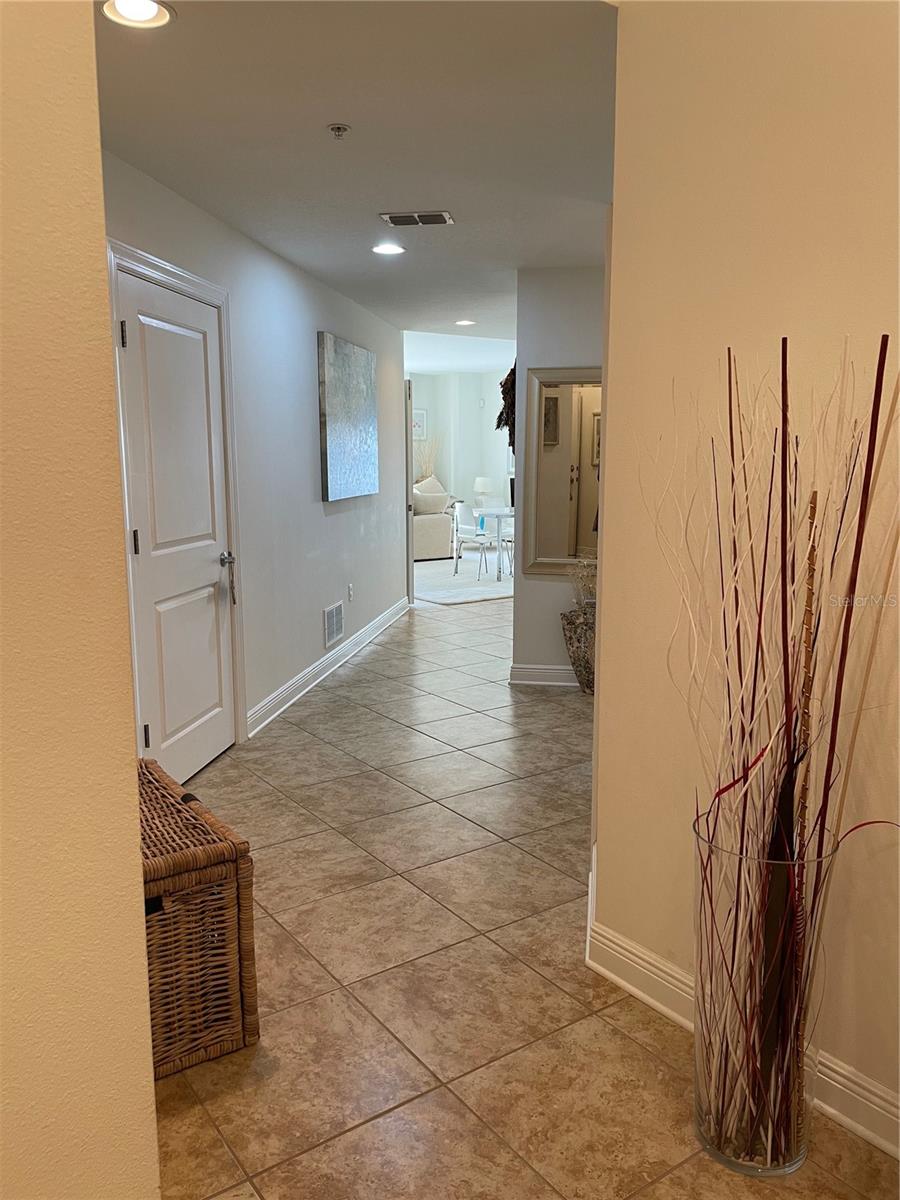 628 CLEVELAND ST #1002, CLEARWATER, FL — photo 3