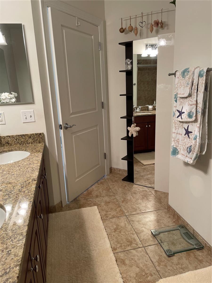 628 CLEVELAND ST #1002, CLEARWATER, FL — photo 23