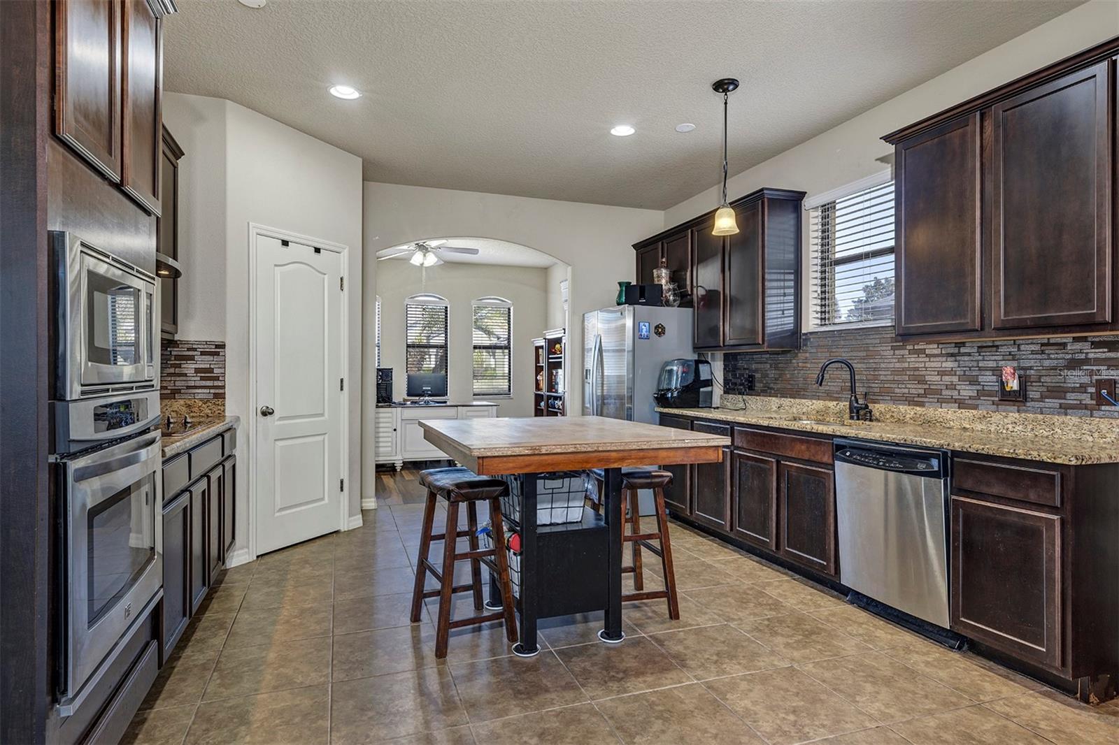10820 WYANDOTTE DR, CLERMONT, FL — photo 17