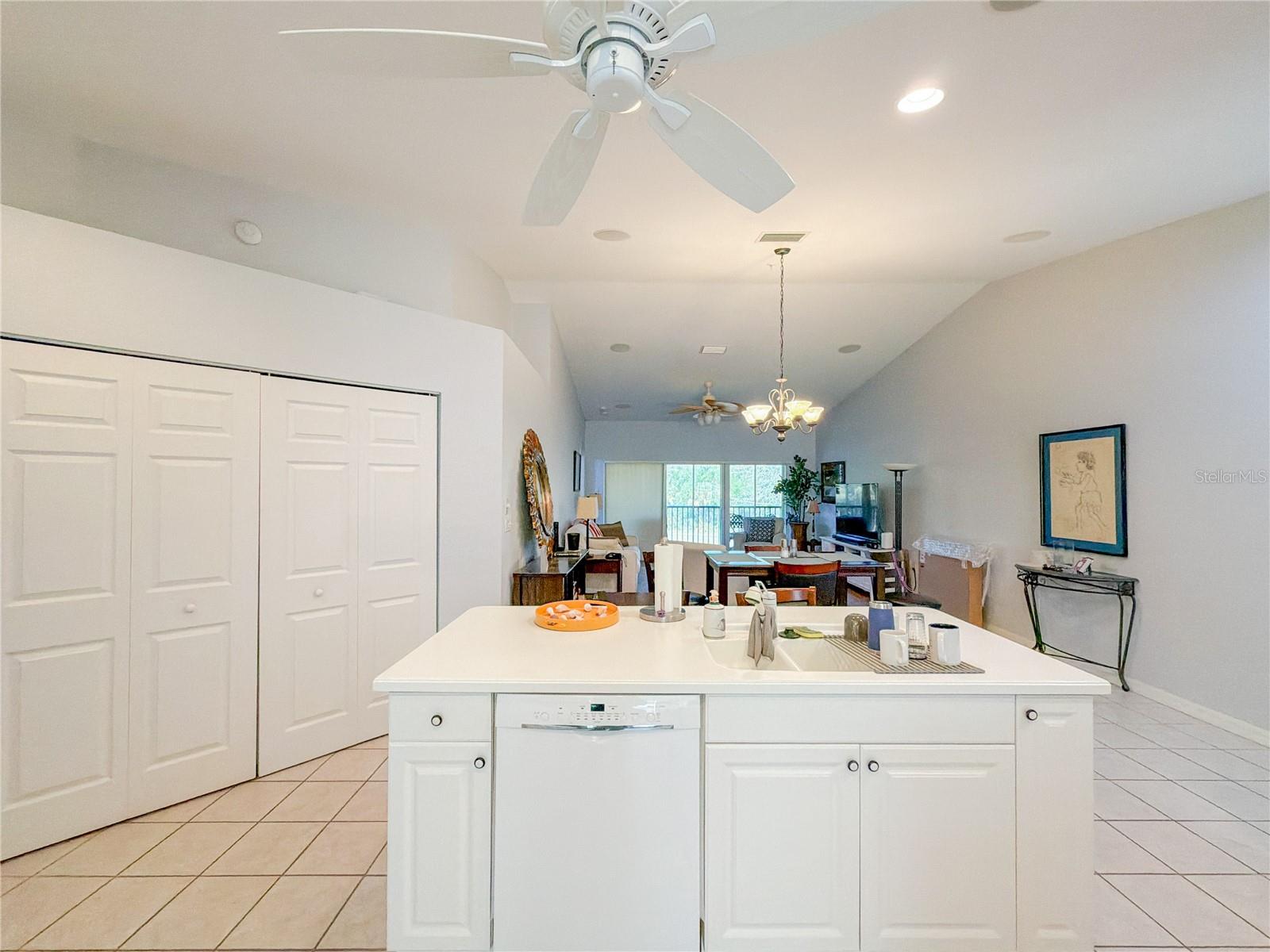 7158 STRAND CIR, BRADENTON, FL — photo 15