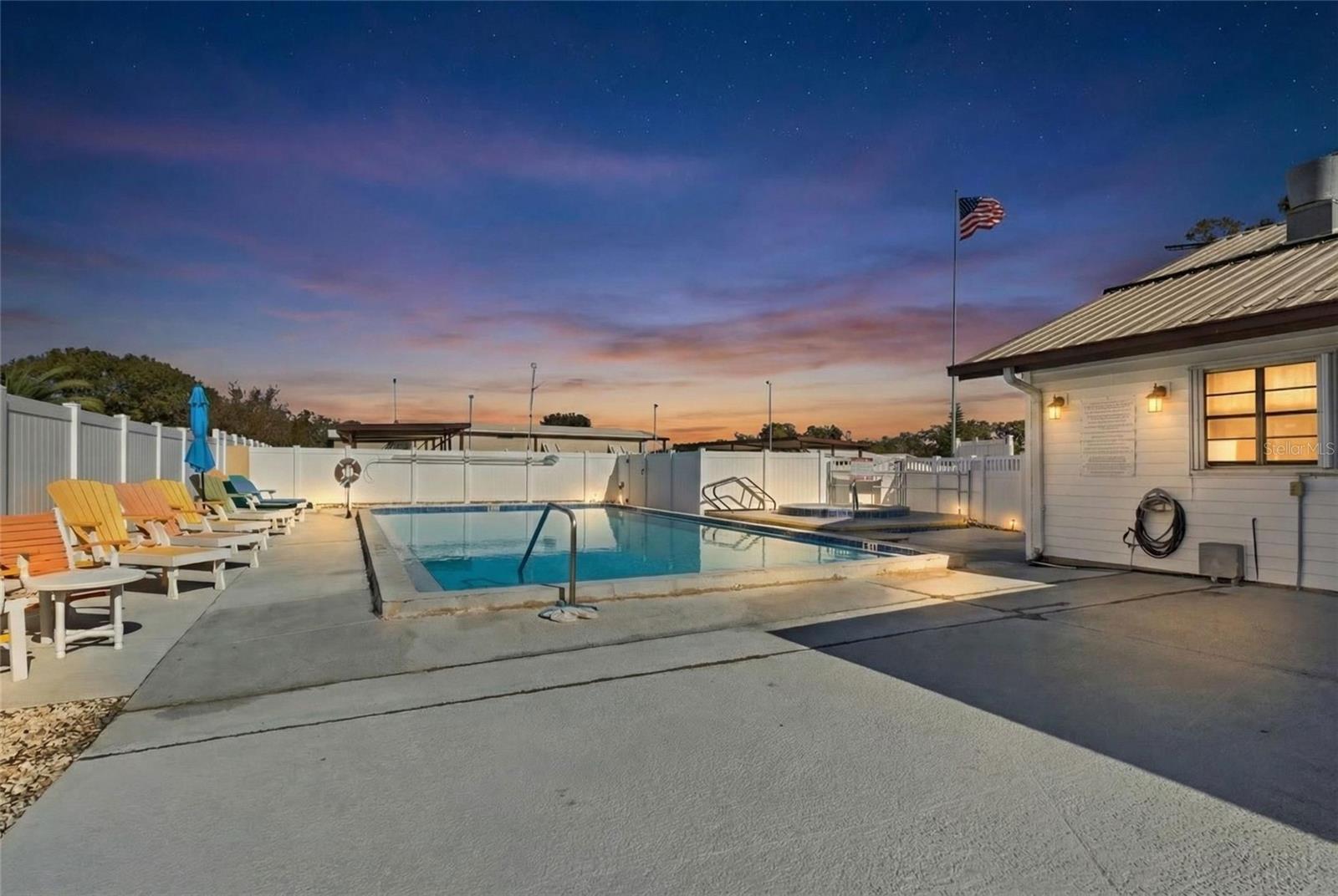 5533 REGAL WAY, ZEPHYRHILLS, FL — photo 37