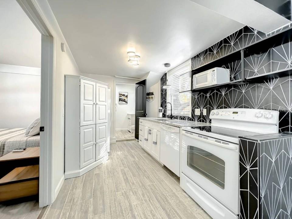 1829 HOLLENBECK DR, ORLANDO, FL — photo 30