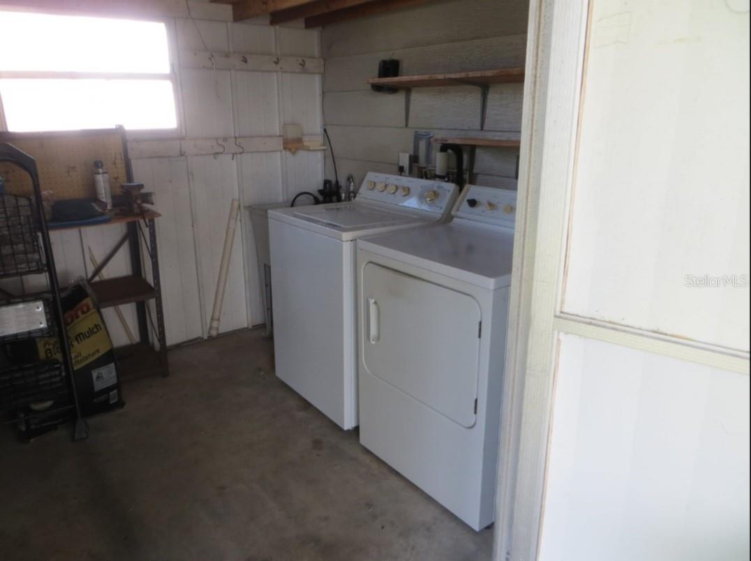 958 CORTINA BLVD, VENICE, FL — photo 35
