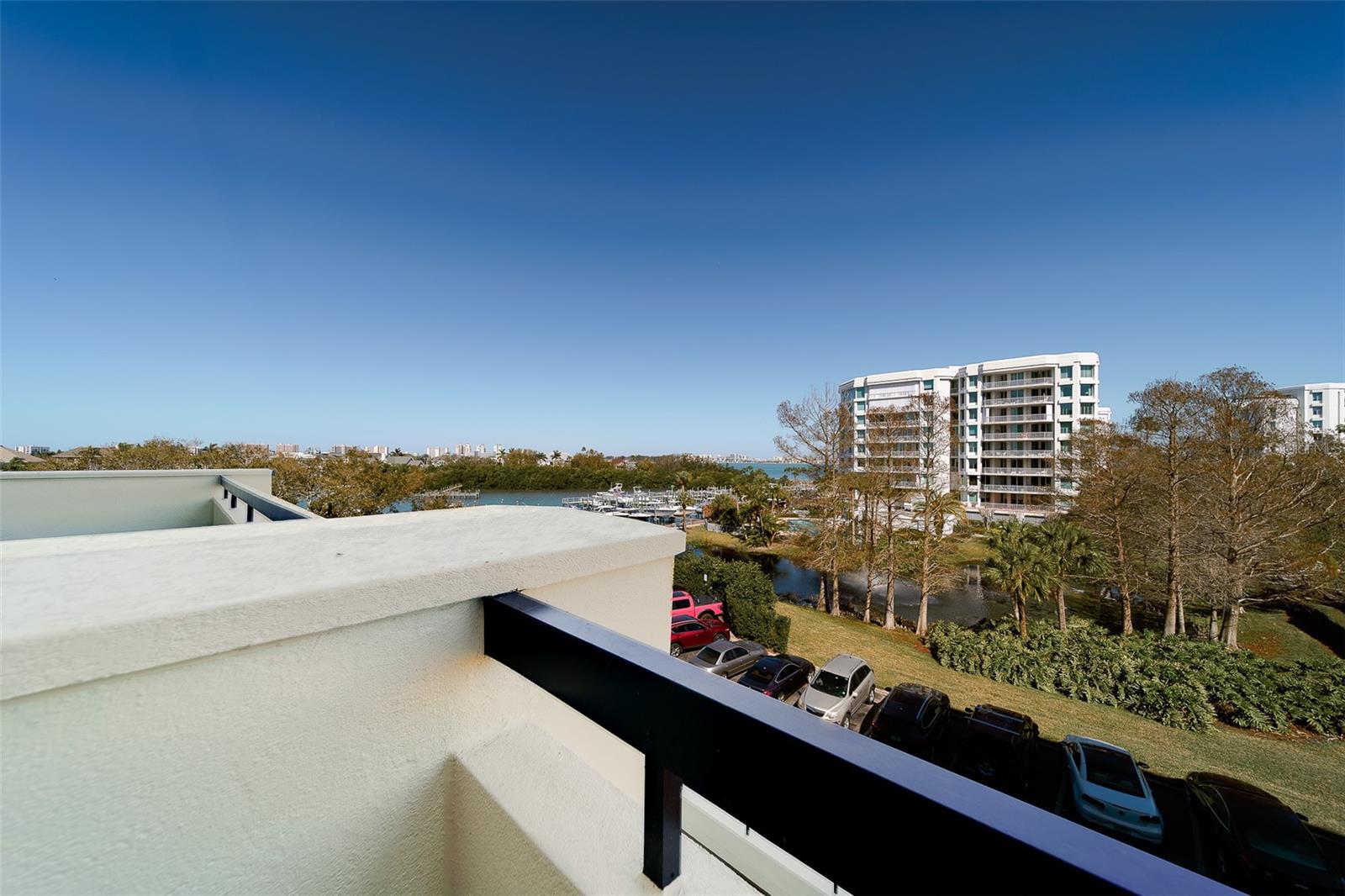 8 BELLEVIEW BLVD #308, BELLEAIR, FL — photo 55