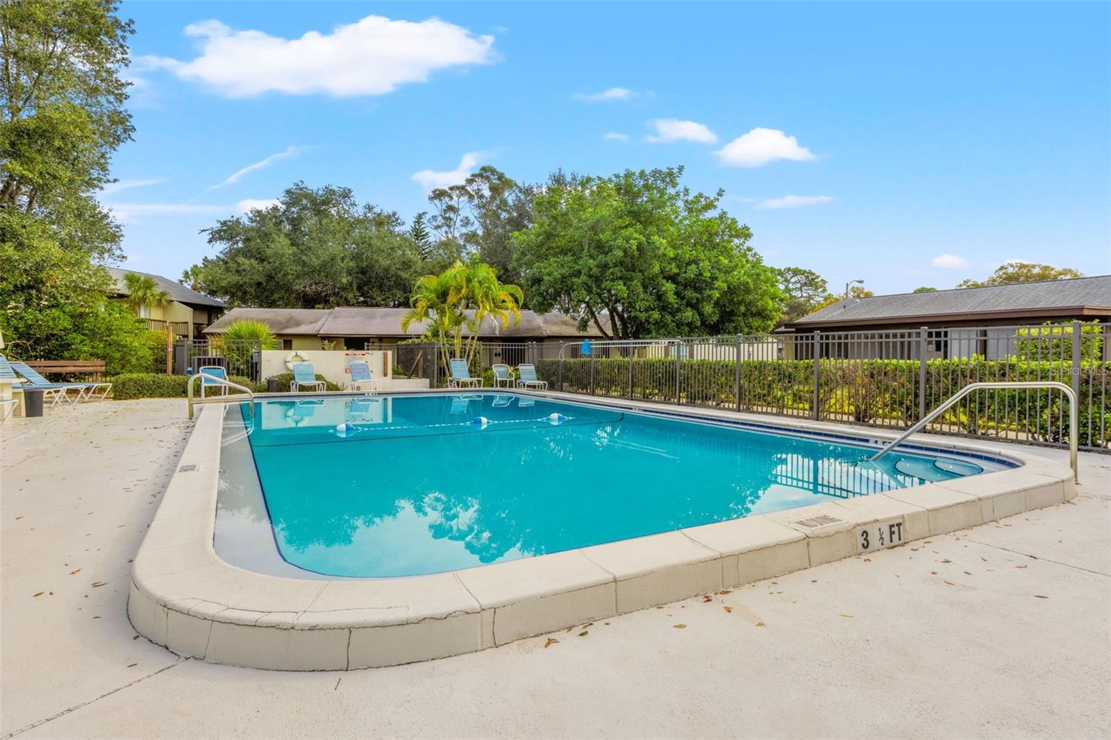 4215 E BAY DR #1702F, CLEARWATER, FL — photo 2
