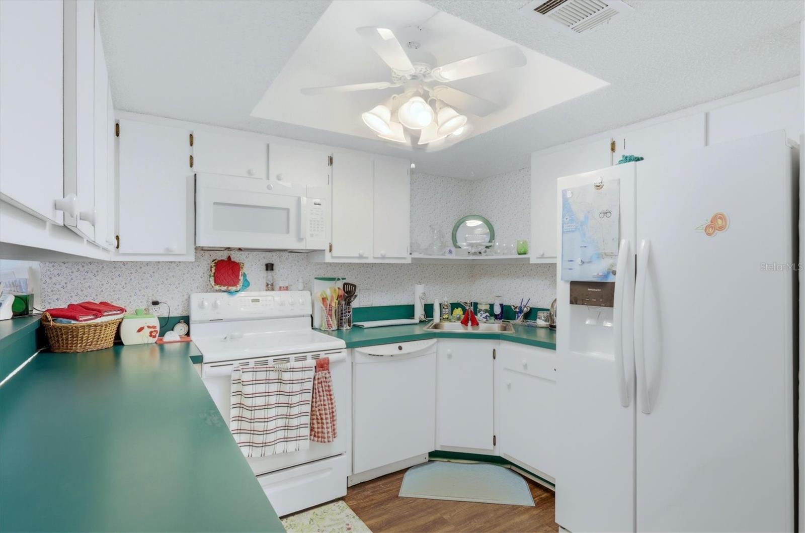 1515 FORREST NELSON BLVD #P105, PORT CHARLOTTE, FL — photo 13