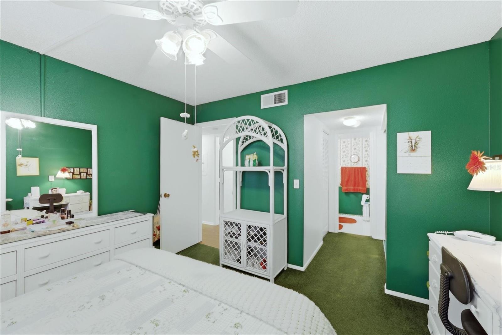 1515 FORREST NELSON BLVD #P105, PORT CHARLOTTE, FL — photo 17