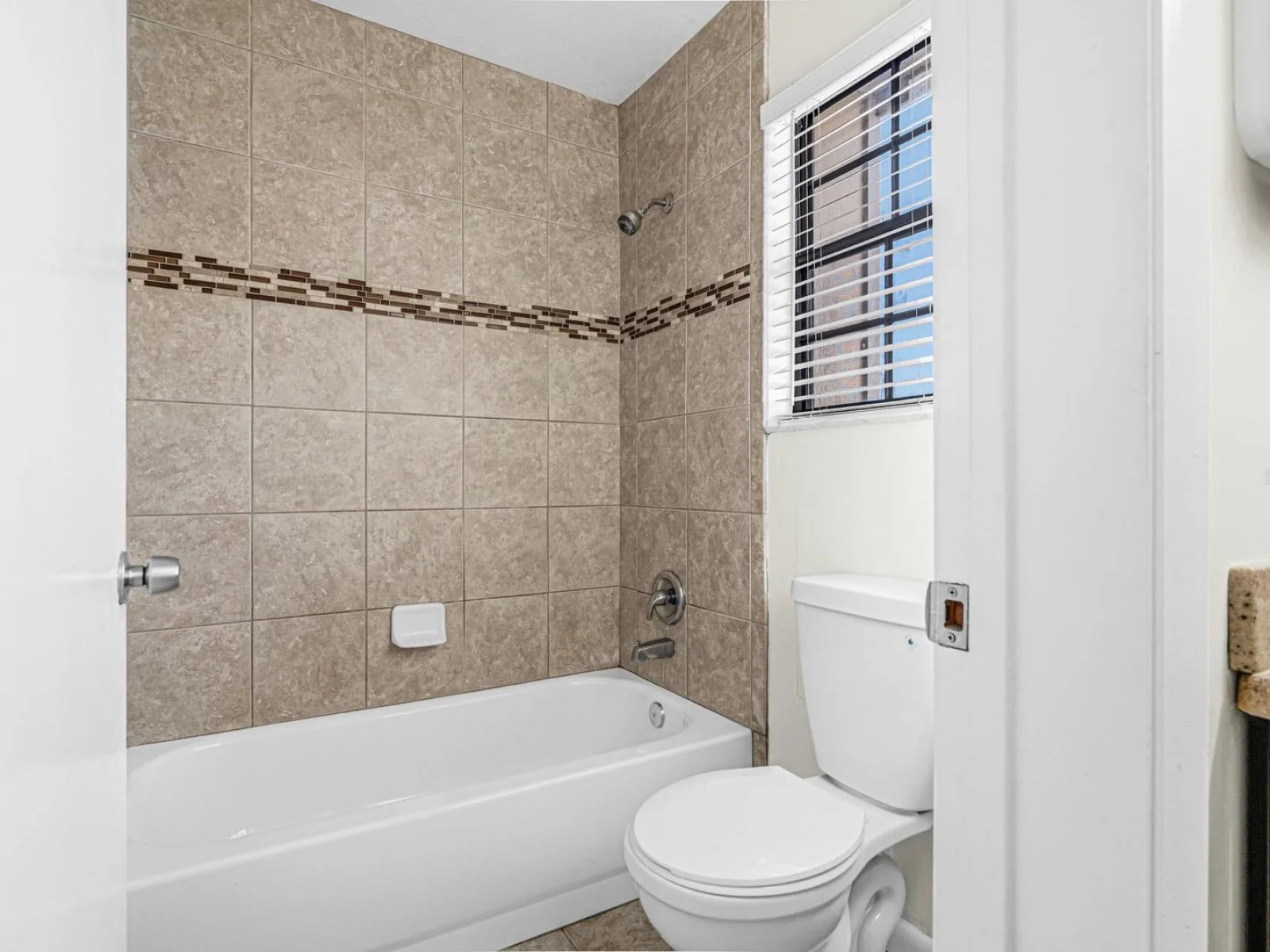 5528 SW 4TH PL #5528, GAINESVILLE, FL — photo 17