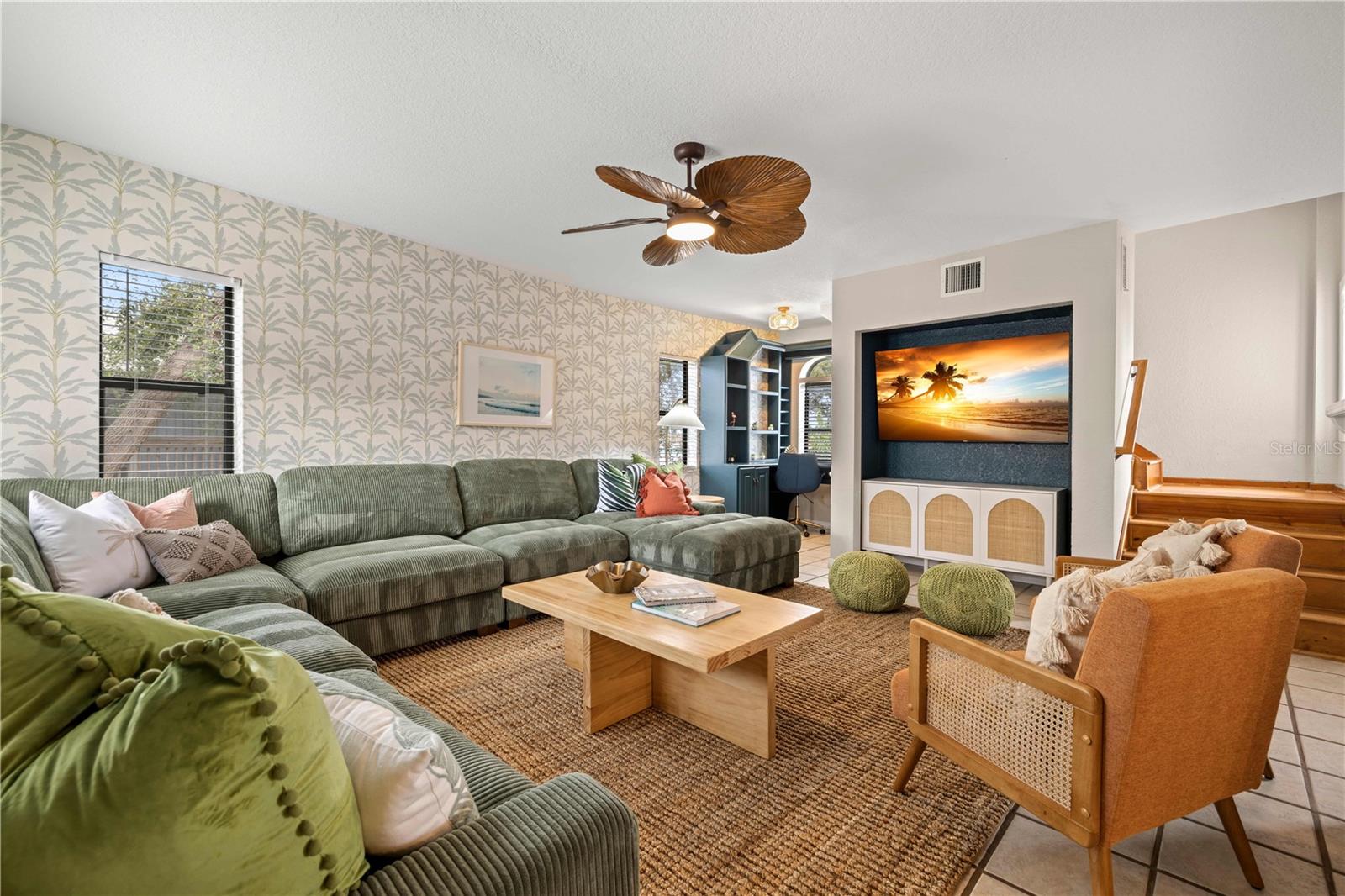 2302 BAY BLVD, INDIAN ROCKS BEACH, FL — photo 3