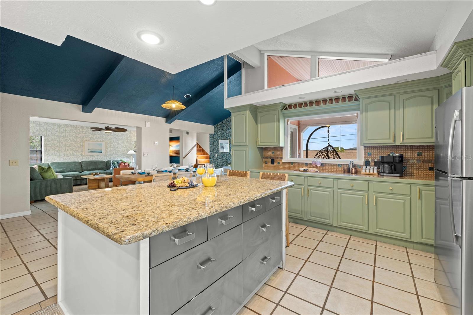 2302 BAY BLVD, INDIAN ROCKS BEACH, FL — photo 6
