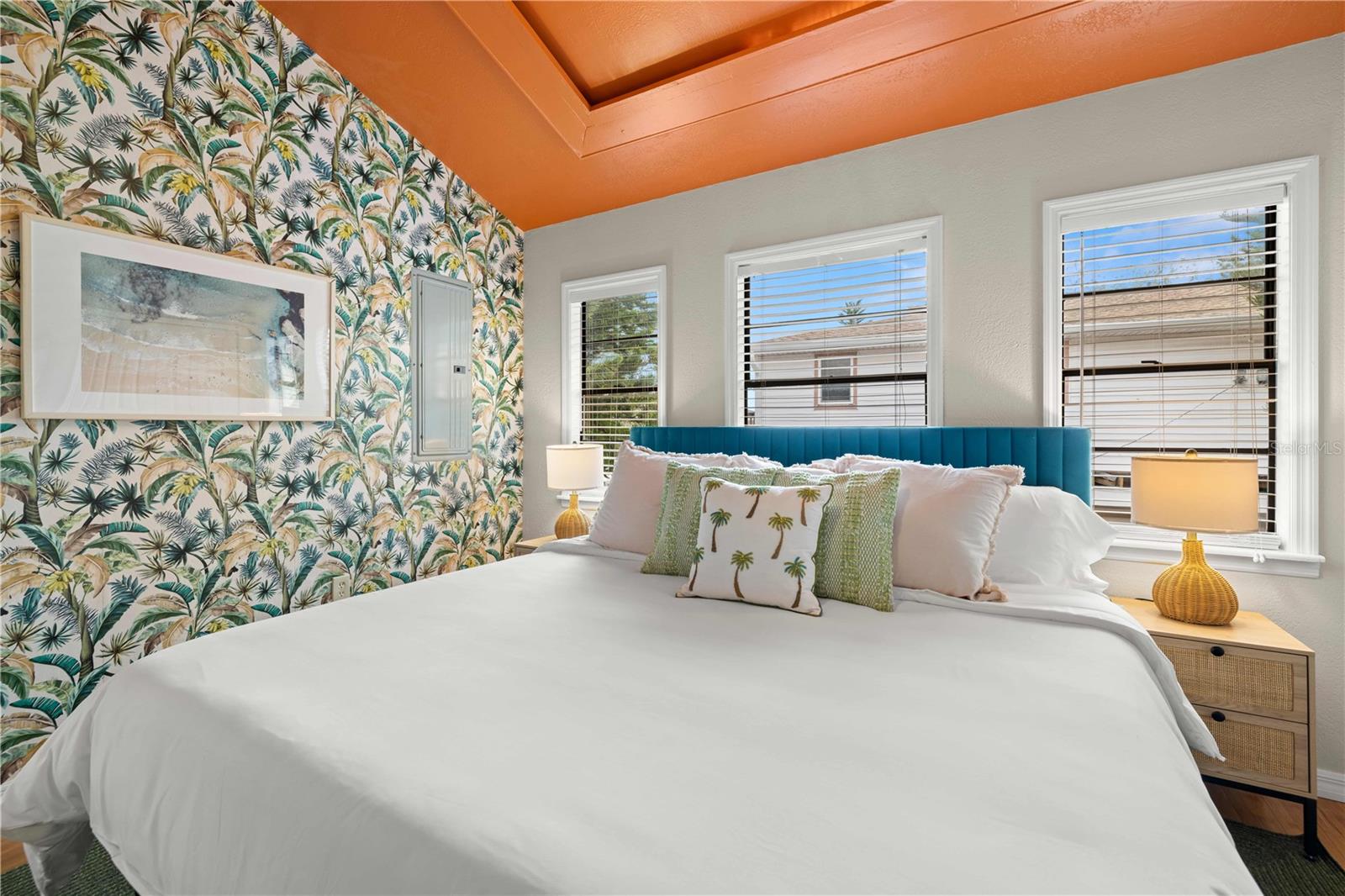2302 BAY BLVD, INDIAN ROCKS BEACH, FL — photo 26