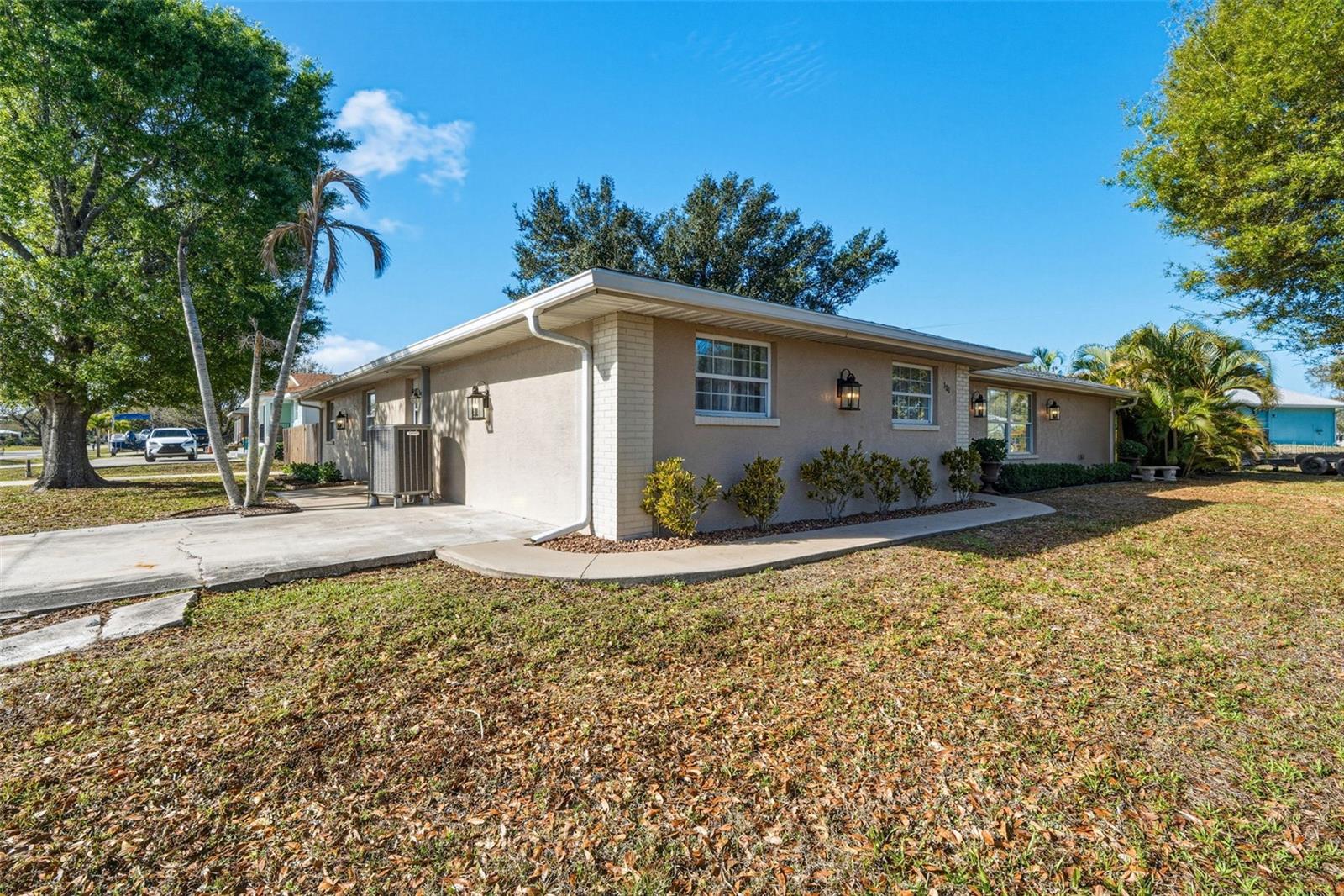 101 MARLIN DR, PUNTA GORDA, FL — photo 2