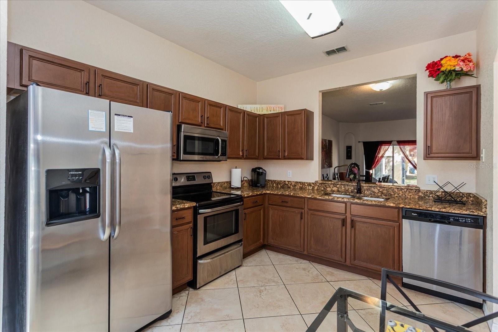 232 LA MIRAGE ST, DAVENPORT, FL — photo 4