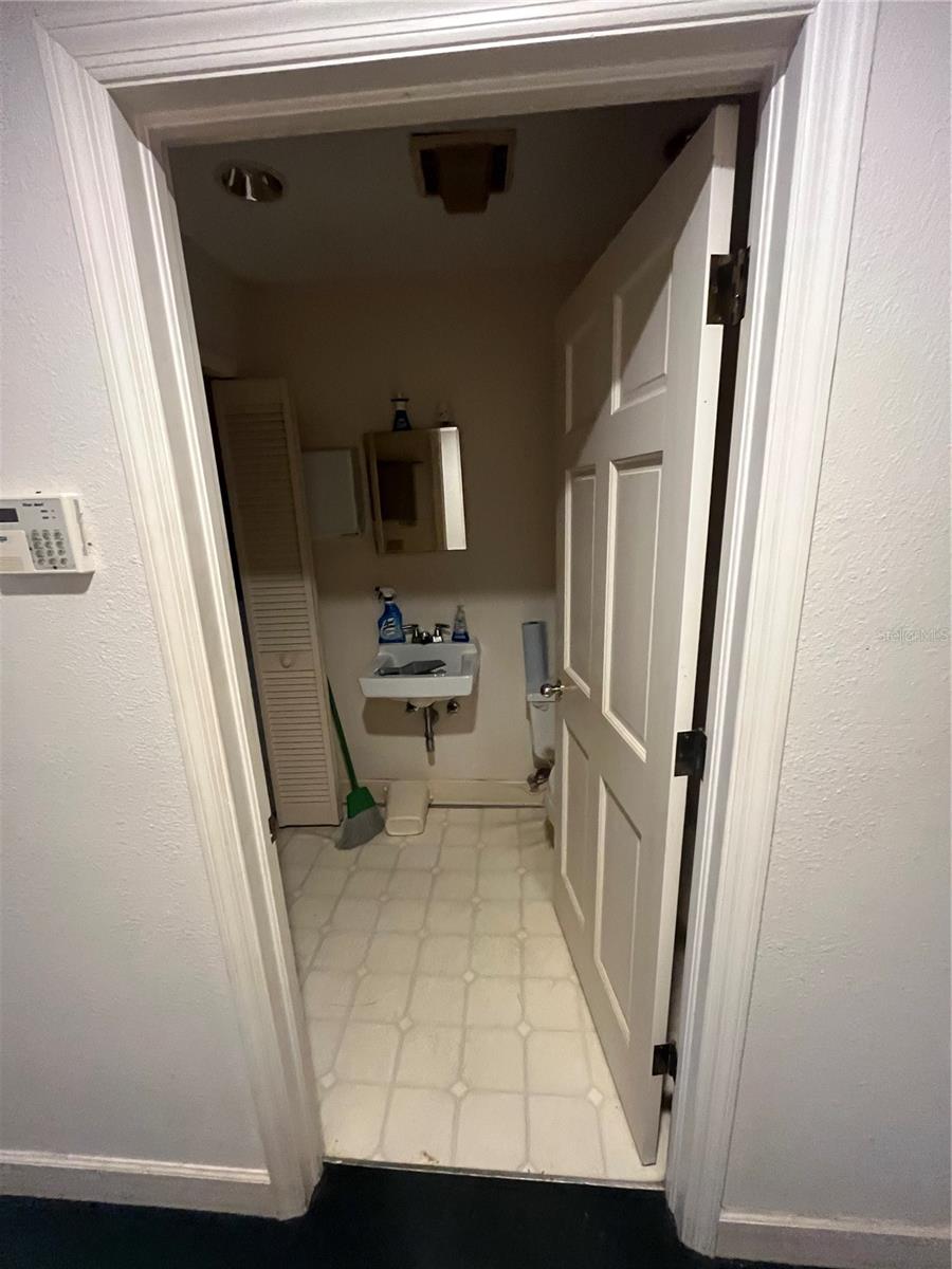 303 SCENIC HWY N, LAKE WALES, FL — photo 4