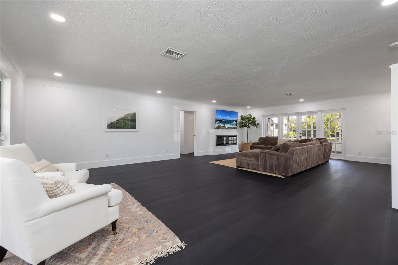 1433 PARK ST N, ST PETERSBURG, FL — photo 21