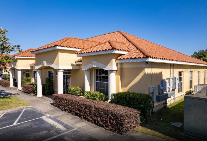 1070 E BRANDON BLVD, BRANDON, FL