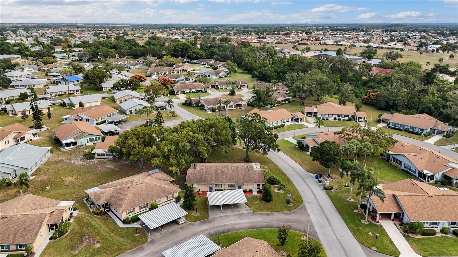 409 FELTHAM TRL #B, SUN CITY CENTER, FL — photo 6