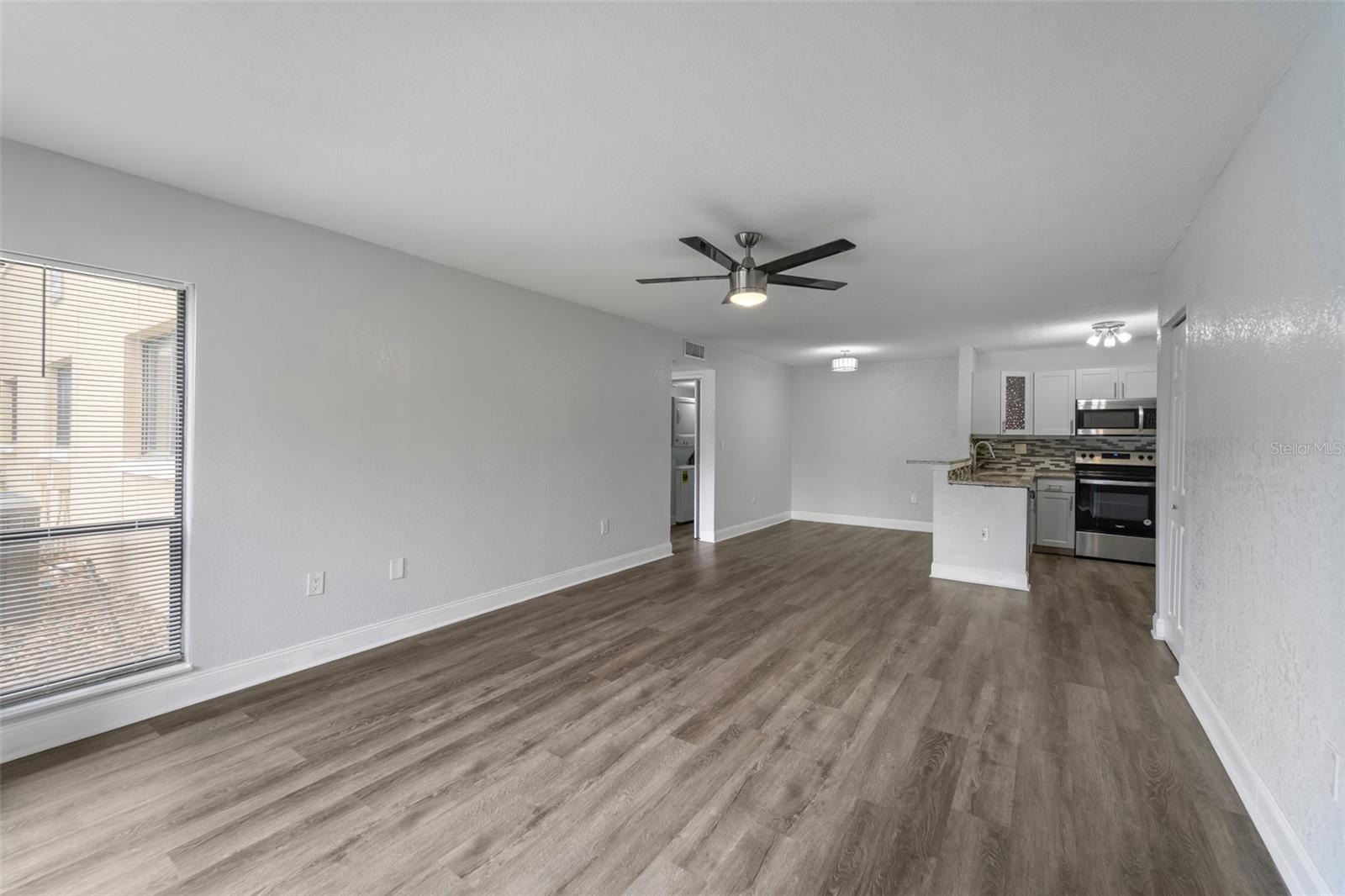 5742 BAYWATER DR, TAMPA, FL — photo 3