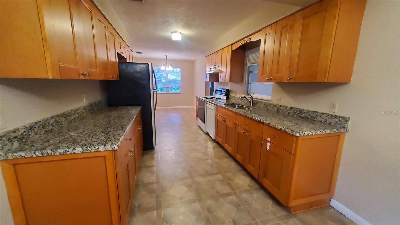 8503 SW 203RD CT, DUNNELLON, FL — photo 5