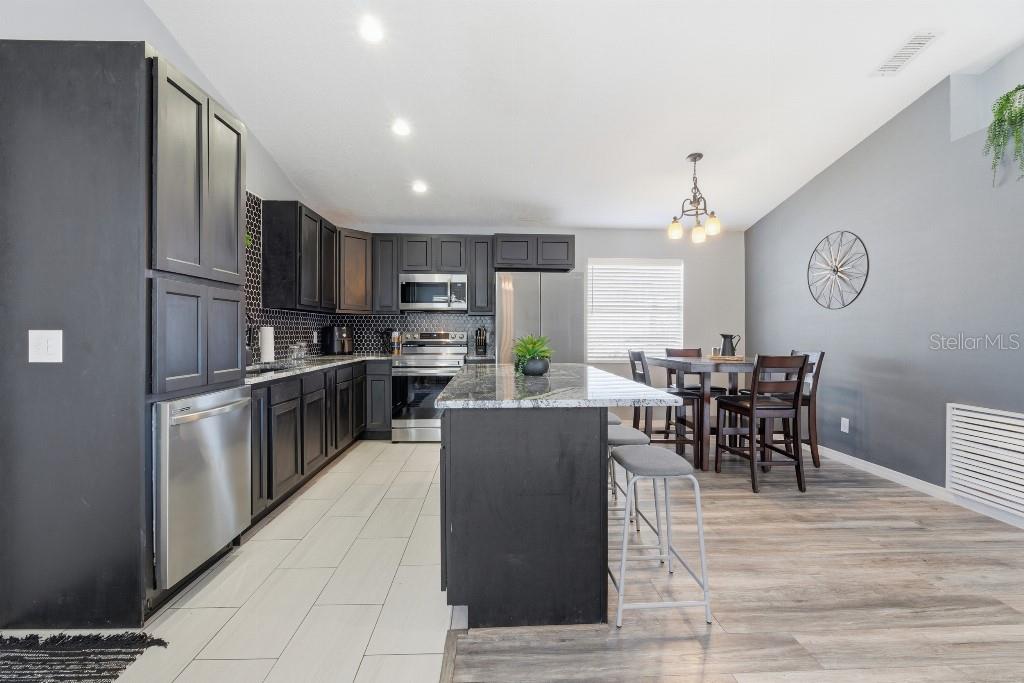 25130 ENSLEY RD, SORRENTO, FL — photo 12