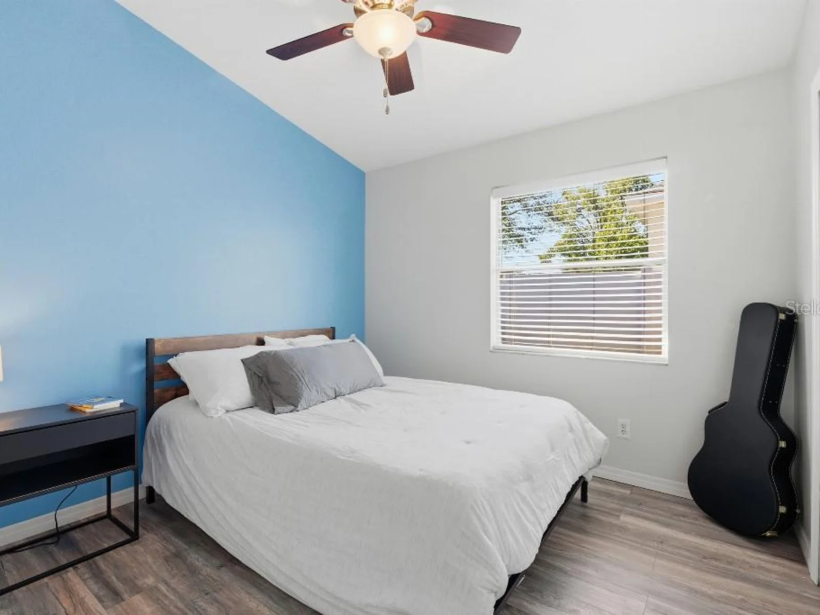 25130 ENSLEY RD, SORRENTO, FL — photo 22