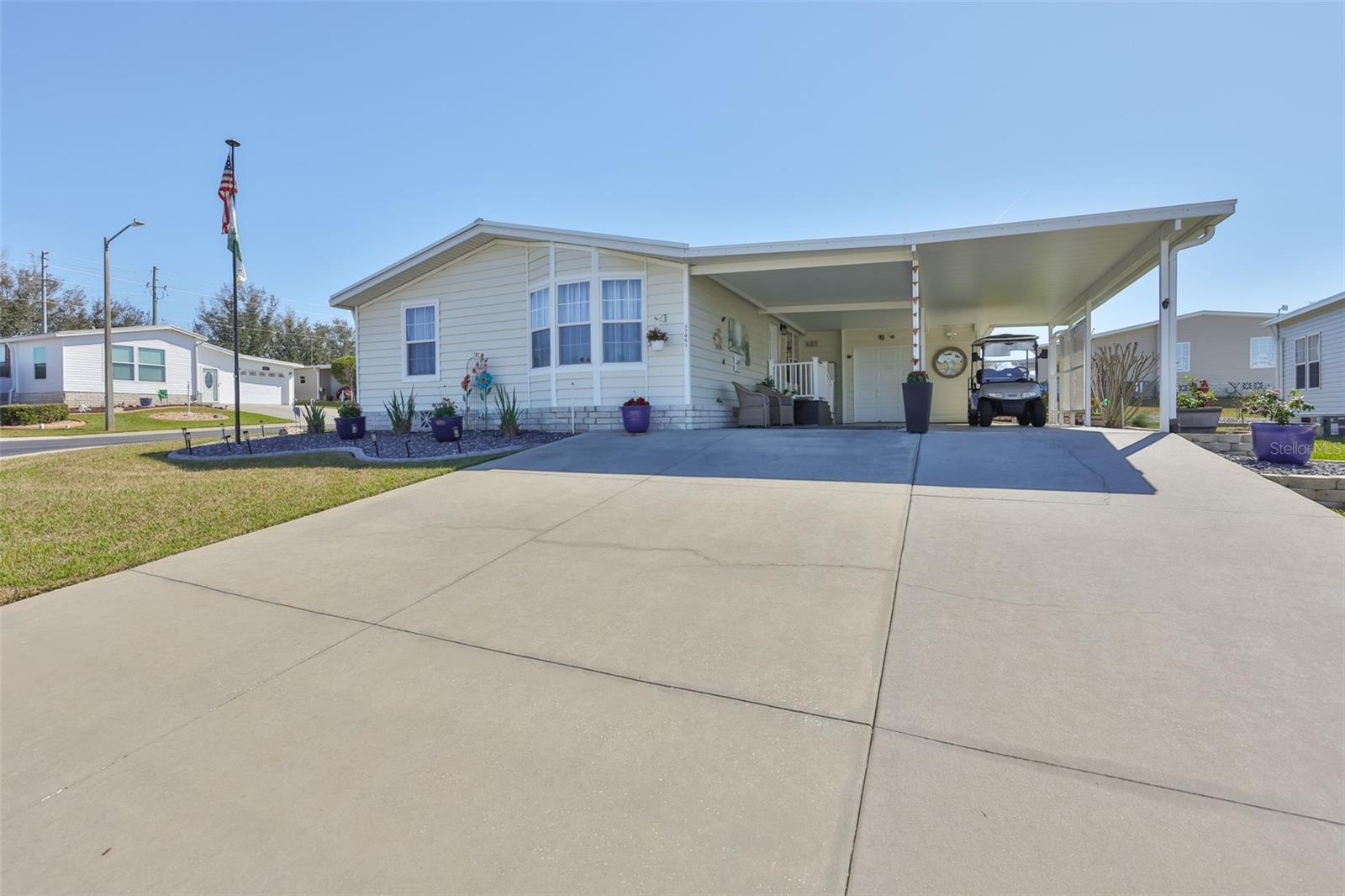 37041 NEUKOM AVE, ZEPHYRHILLS, FL — photo 2