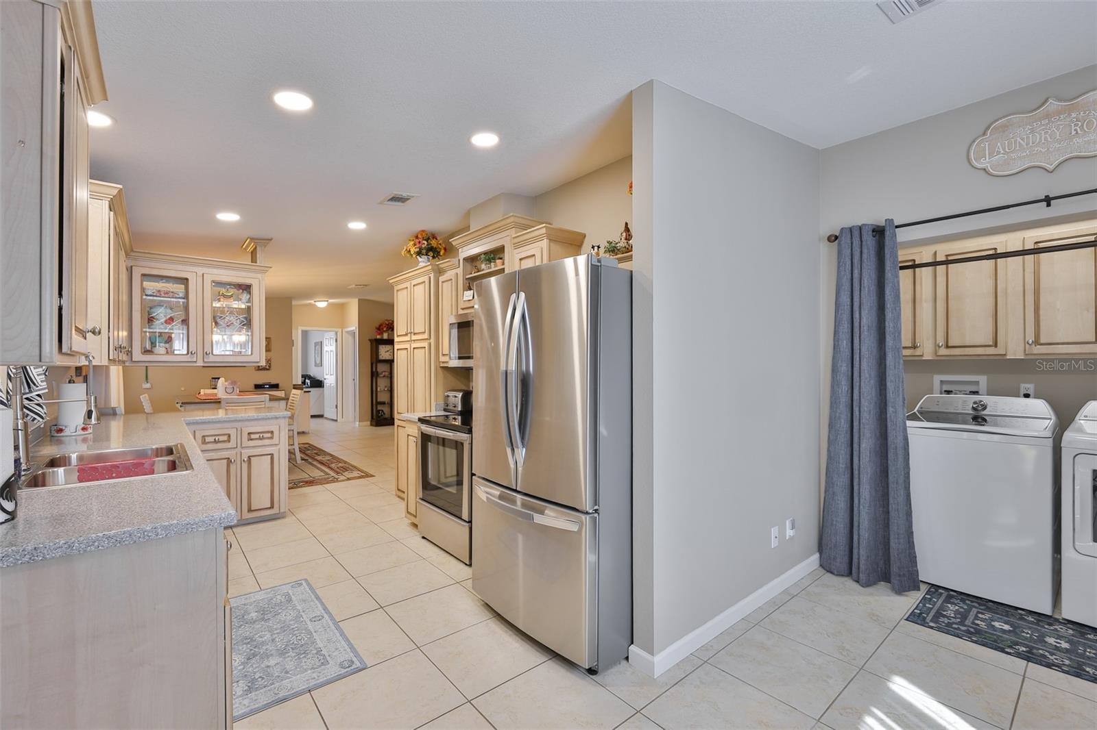 37041 NEUKOM AVE, ZEPHYRHILLS, FL — photo 4