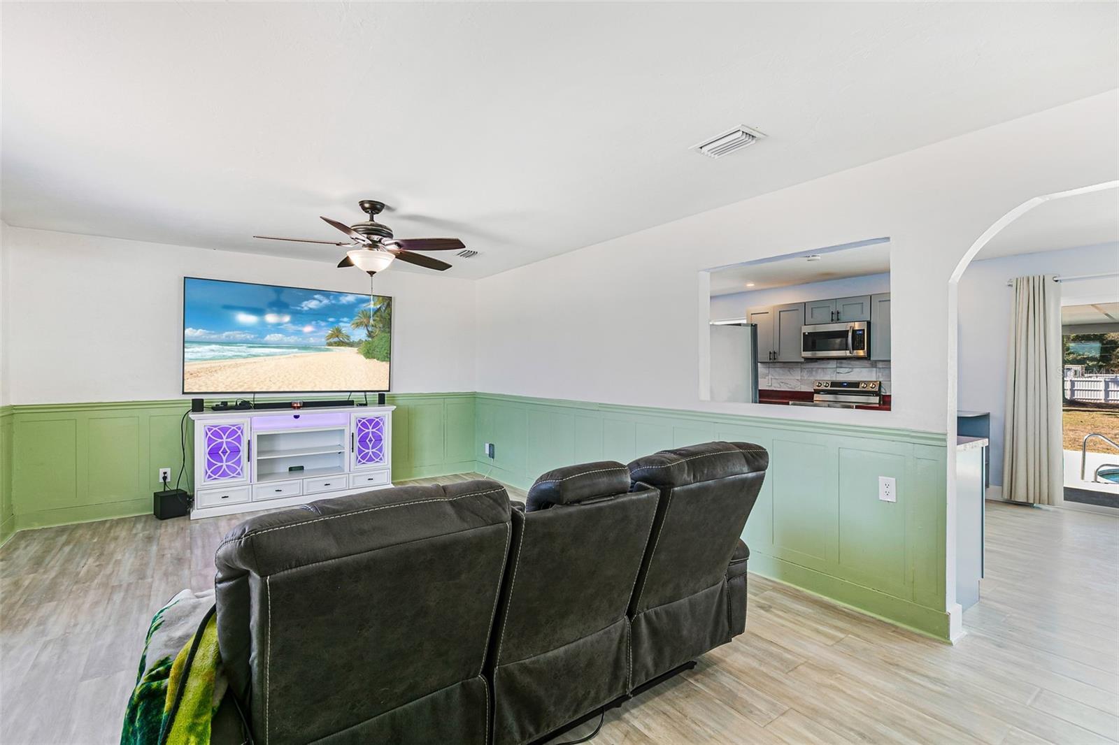 323 GREENWOOD AVE, LEHIGH ACRES, FL — photo 14
