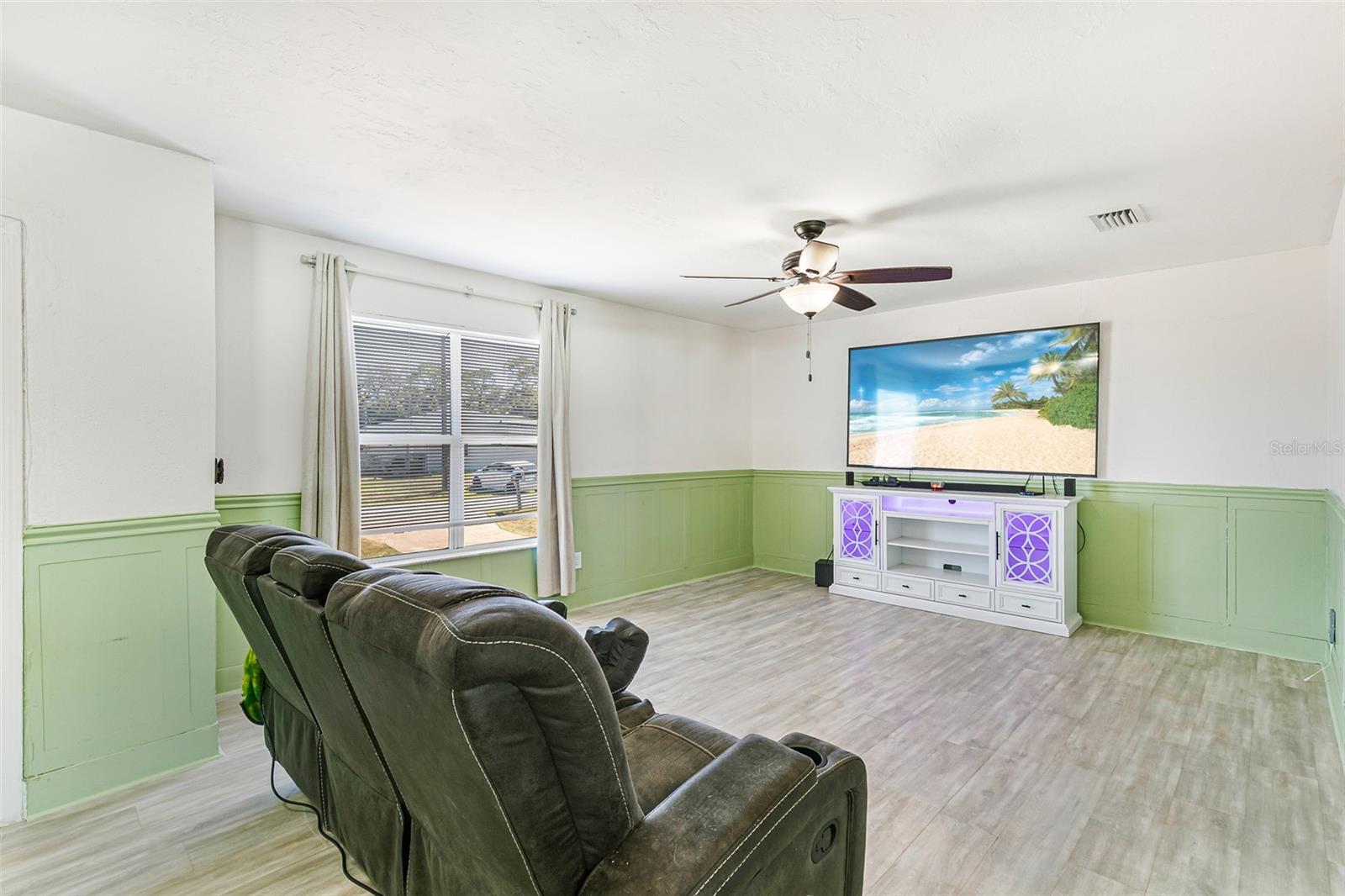323 GREENWOOD AVE, LEHIGH ACRES, FL — photo 16
