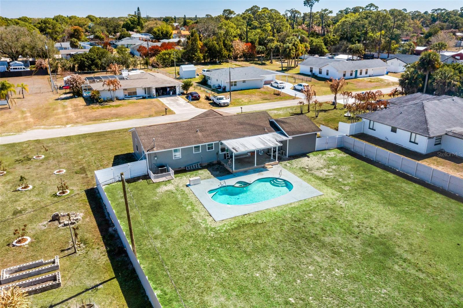 323 GREENWOOD AVE, LEHIGH ACRES, FL — photo 7