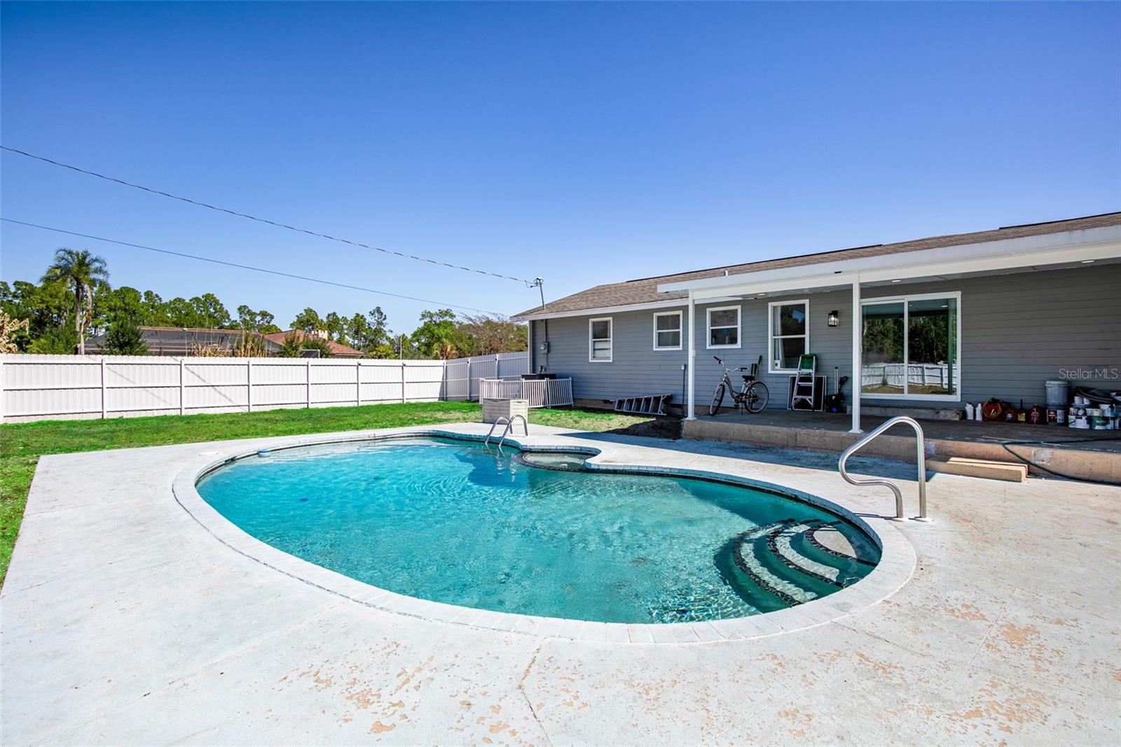 323 GREENWOOD AVE, LEHIGH ACRES, FL — photo 9