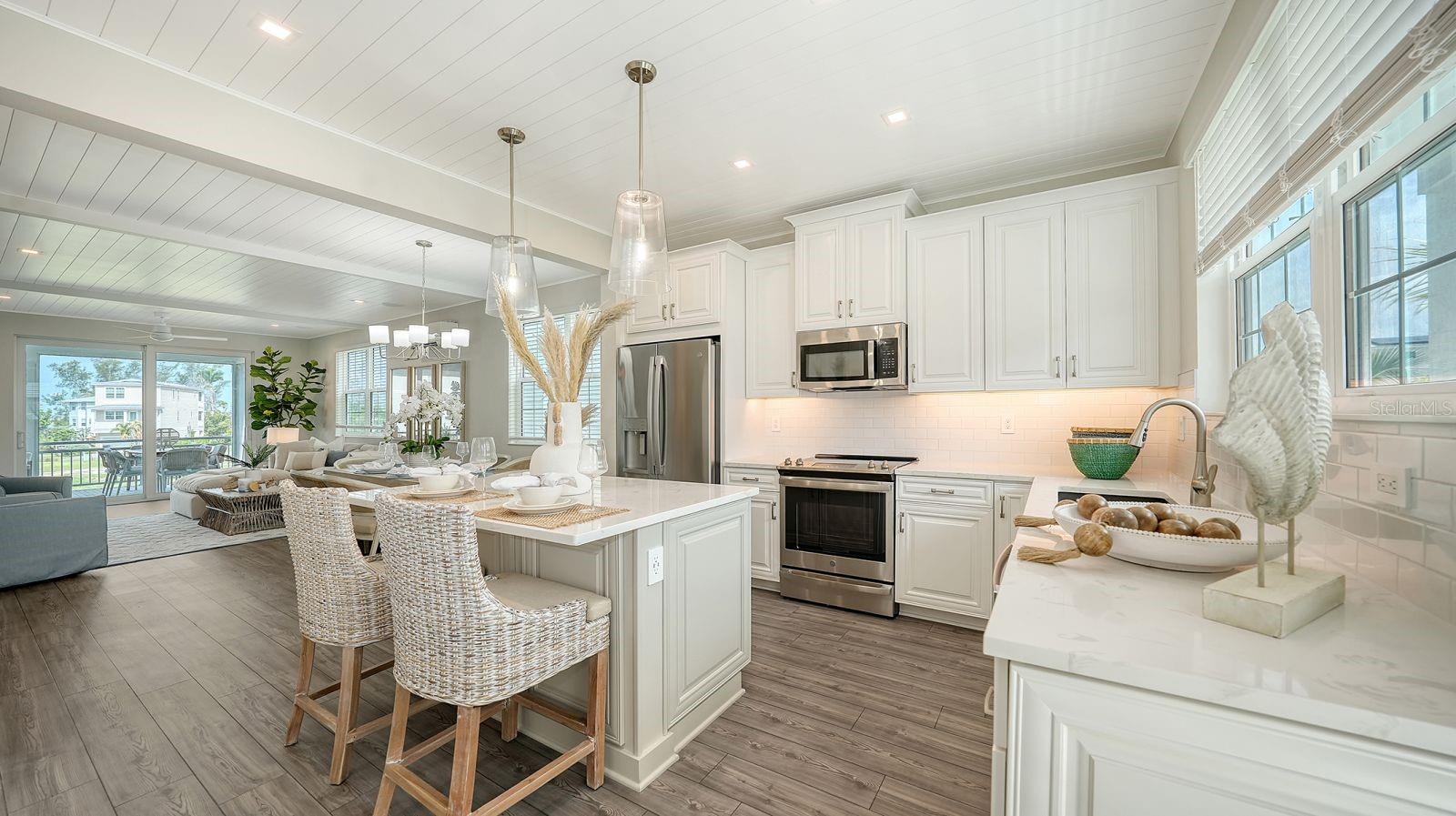 12413 GULF BREEZE TER, CORTEZ, FL — photo 11