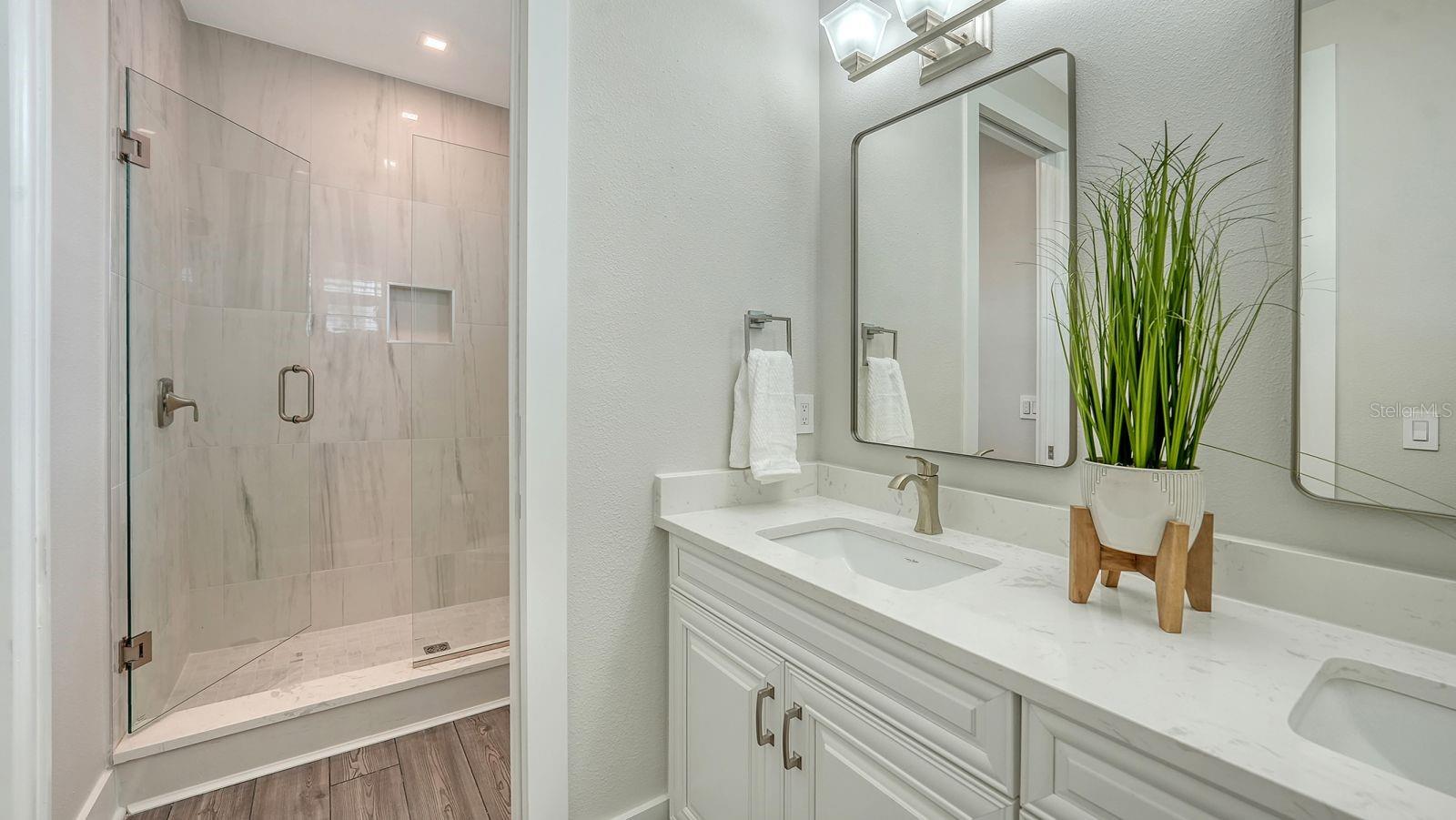 12413 GULF BREEZE TER, CORTEZ, FL — photo 26