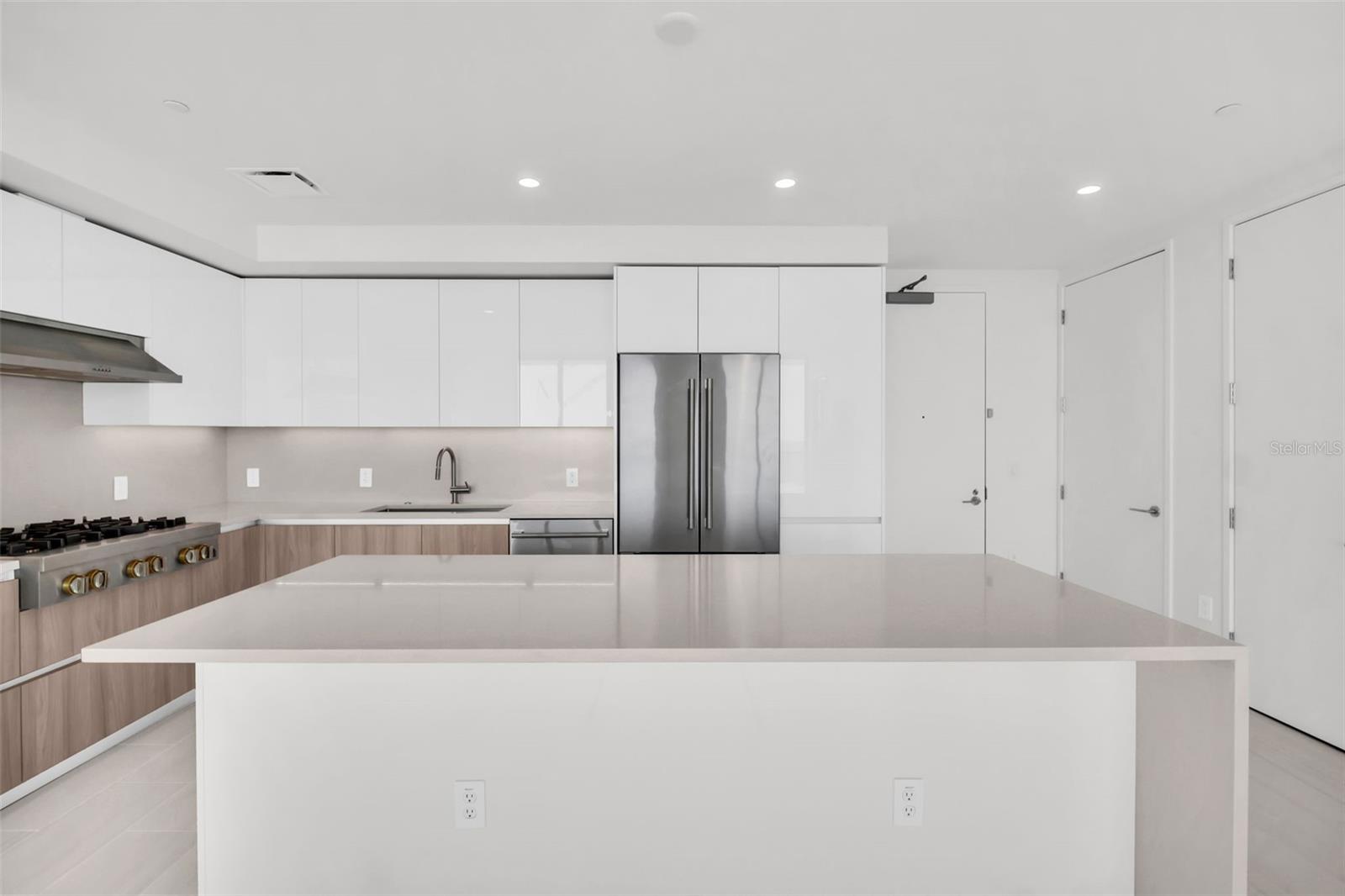 400 CENTRAL AVE #3606, ST PETERSBURG, FL — photo 14