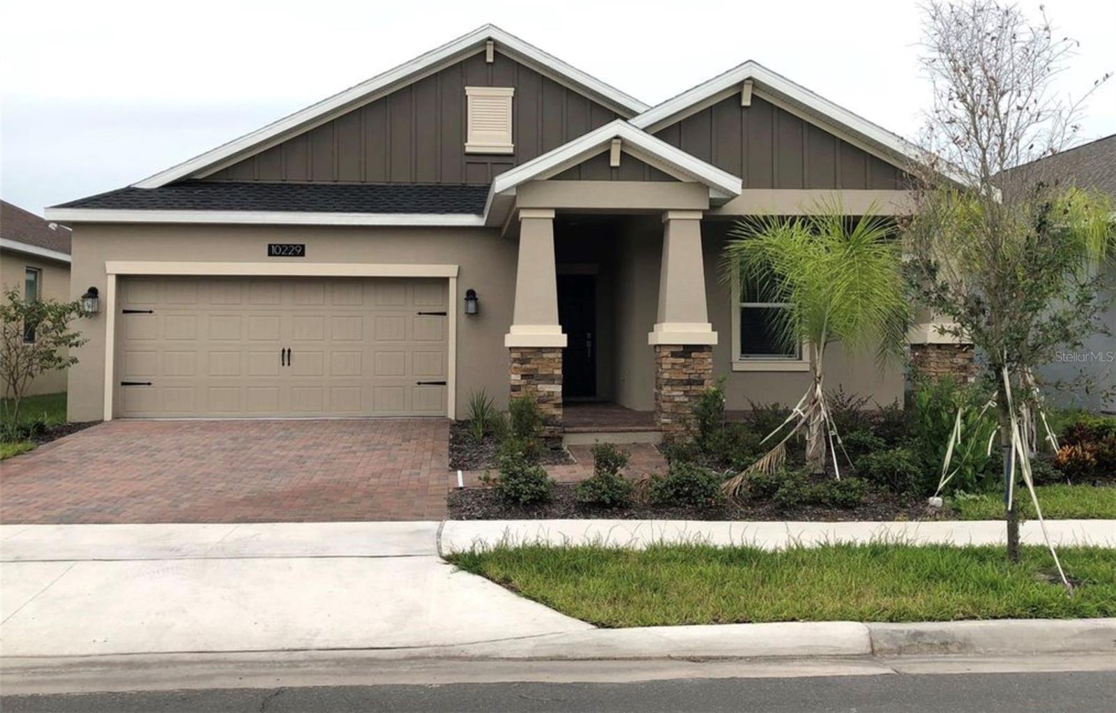 10229 LOVEGRASS LN, ORLANDO, FL